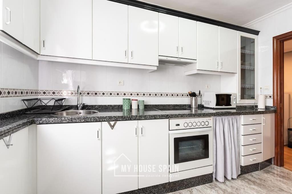 Myhousespain - Piso En Cimadevilla Junto Al Mar Хихон Екстериор снимка
