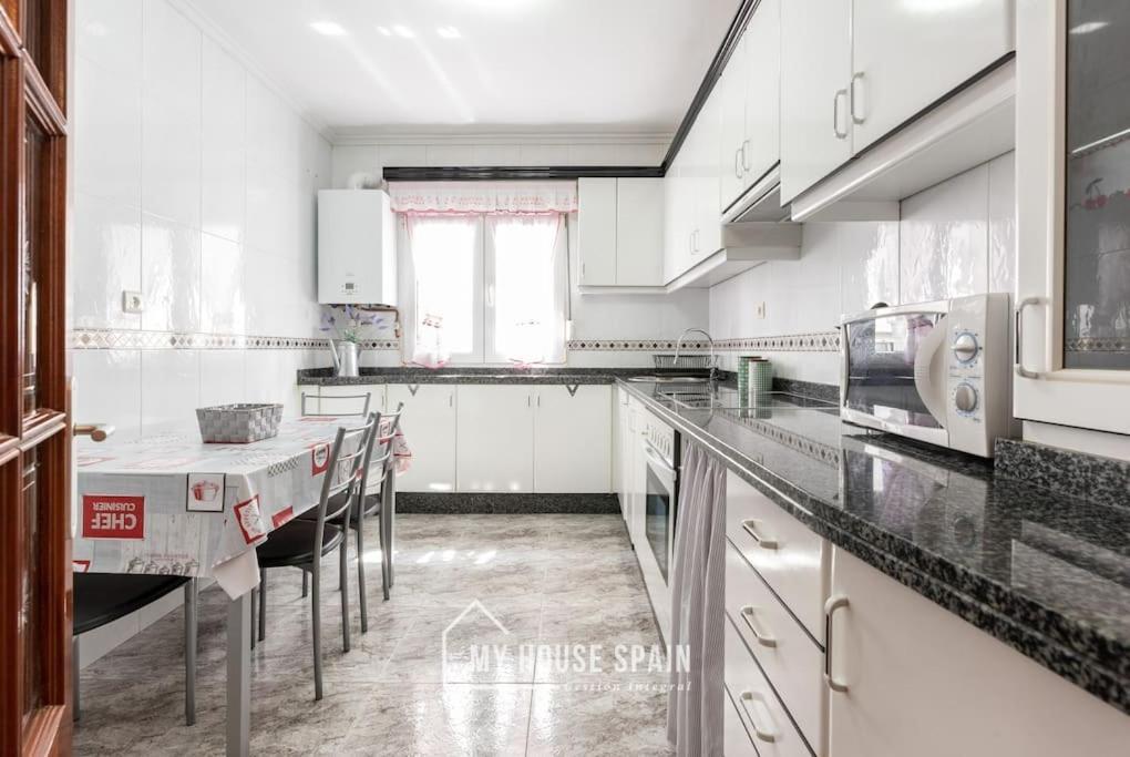 Myhousespain - Piso En Cimadevilla Junto Al Mar Хихон Екстериор снимка